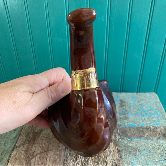 Vintage Shaped Ashtray - Picture 5 of 8